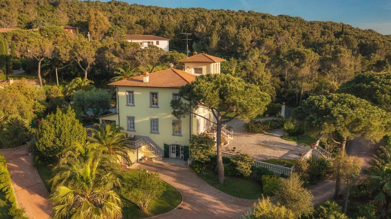 Villa Gaius 8&2, Emma Villas روزينيانو ماريتيمو إيطاليا